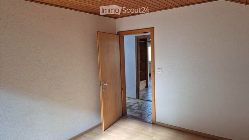 Spacieux appartement 3.5 pces au 1er étage sous les combles (4)