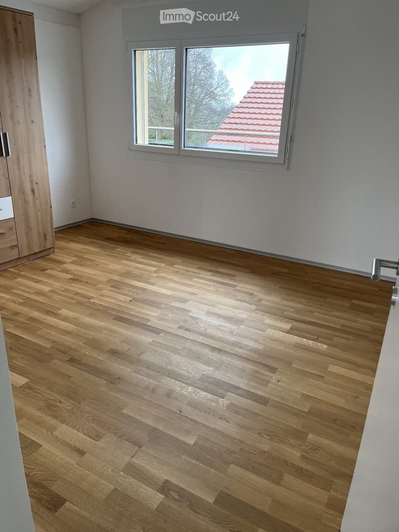 Einzigartige 3.5 Zimmer Wohnung in Gurmels (2)