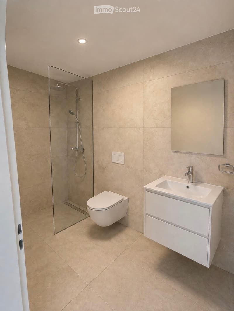 Erstbezug/Neubau: Moderne 4.5-Zimmer-Wohnung (3)
