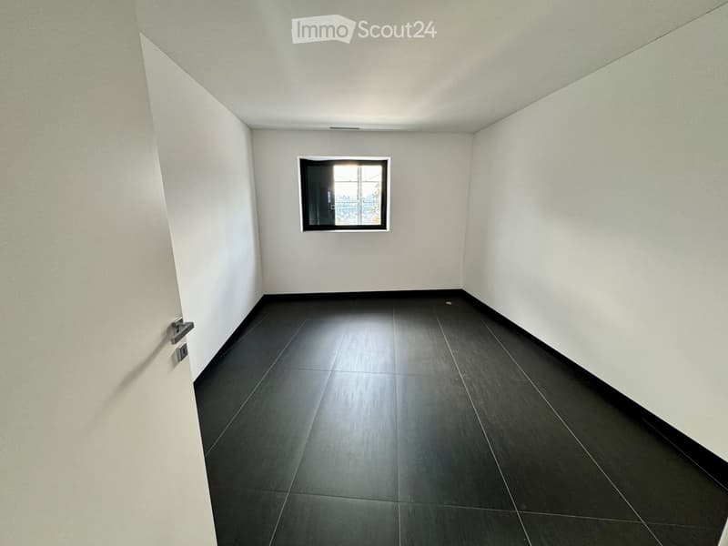 VACALLO: SPLENDIDO APPARTAMENTO CON RIFINITURE DI DESIGN (6)