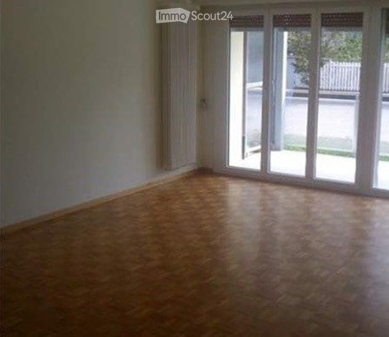 Vermietung sonnige 4-Zimmer-Wohnung (1)
