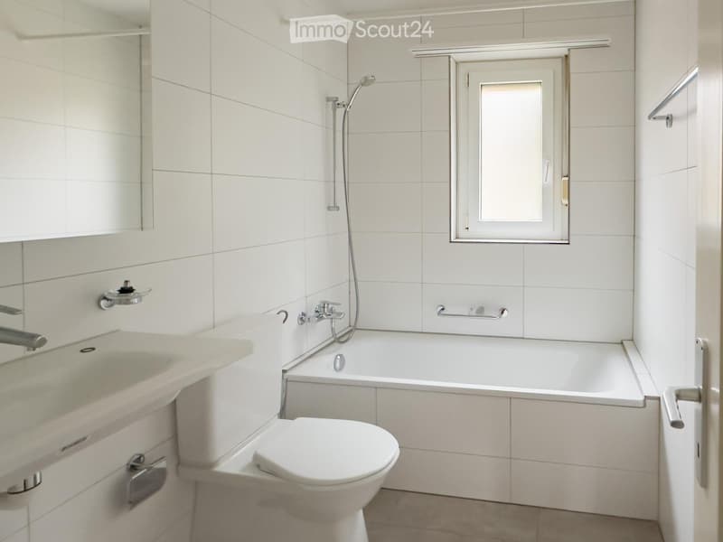 Oensingen : 5,5 Zimmer Wohnung, 110m2 ; 2.OG (3)