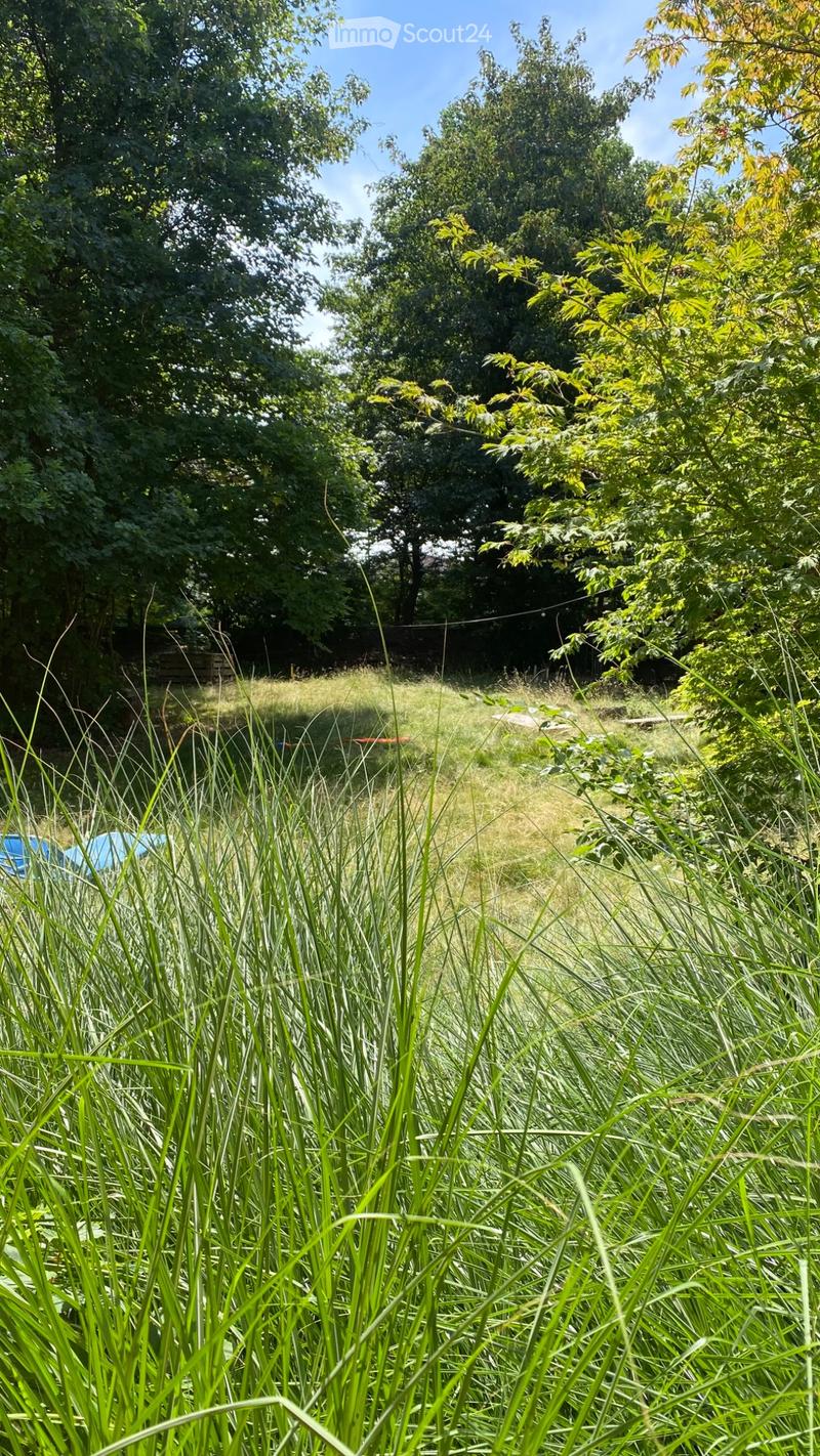 Voll möbliertes 7.5-Zimmer-Haus in Spiegel (1)