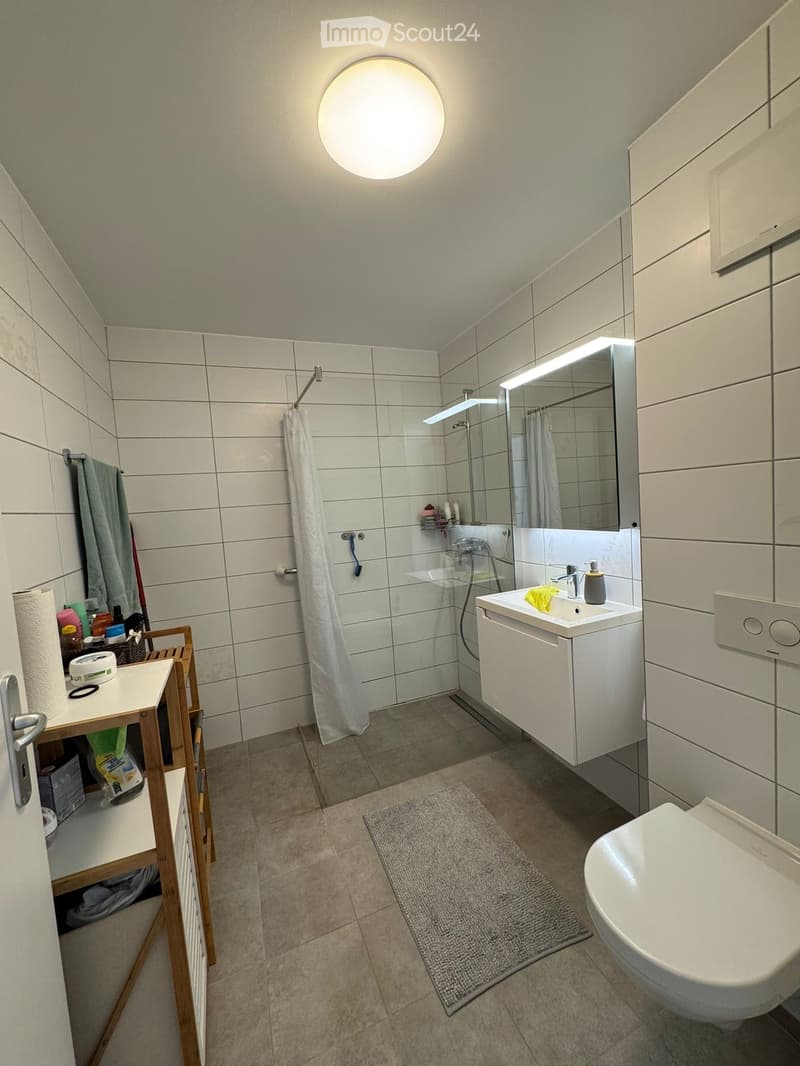 À LOUER Charmant 2 pièces de 49 m² à Villeneuve (5)