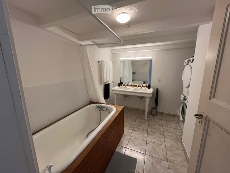 Grand appartement de 3,5 pièces avec mezzanine bien situé (4)