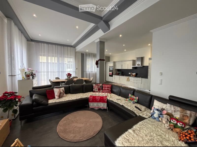 Appartement spacieux de 4.5 pièces au rez (1)