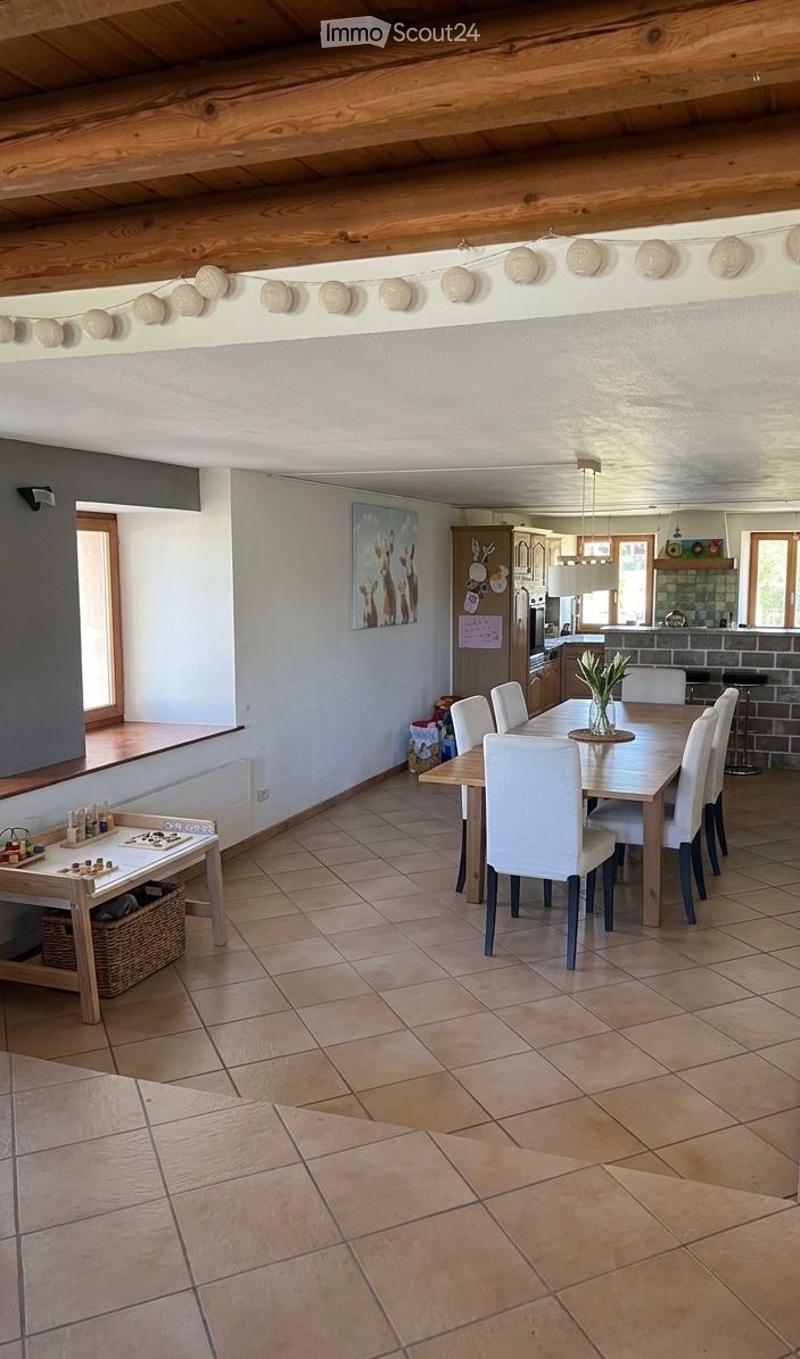 Location appartement 5 pièces à Forel (4)