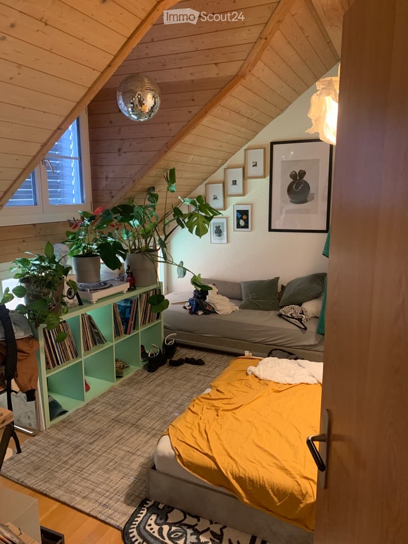 Suche Nachmieter in Bauernhof Dachwohnung 4 Zi und Galerie (3)
