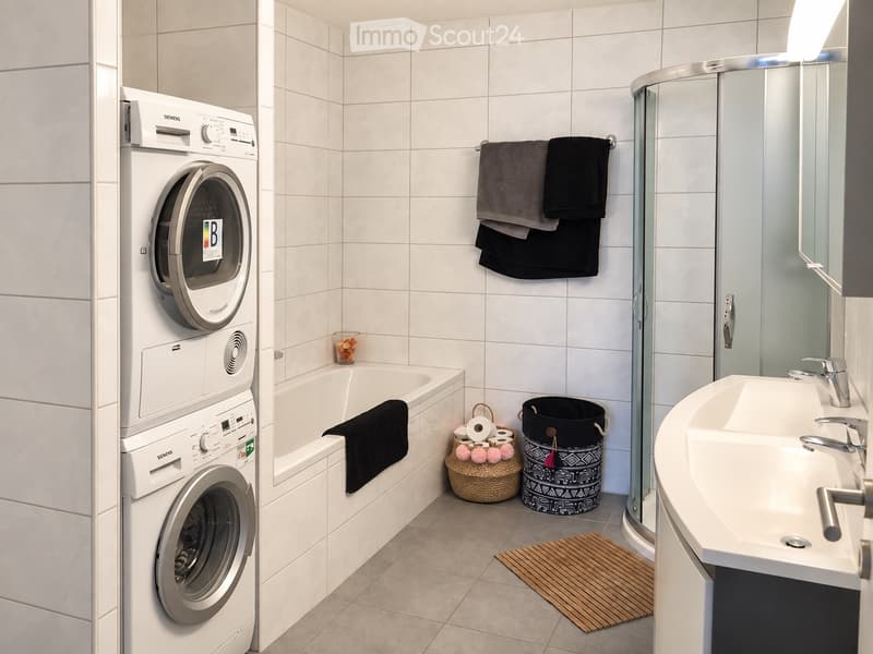 Magnifique appartement avec grand balcon à Sierre à louer. (5)
