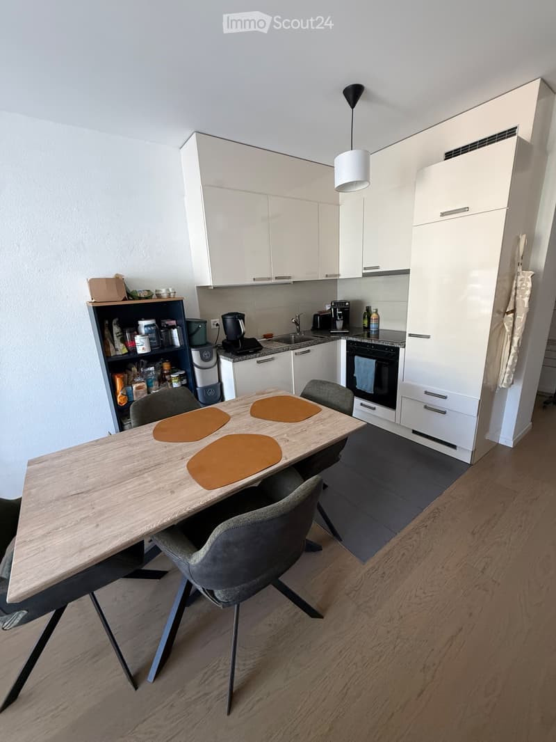 Beau 2,5 pièces à Vevey avec balcon et place de parc (2)