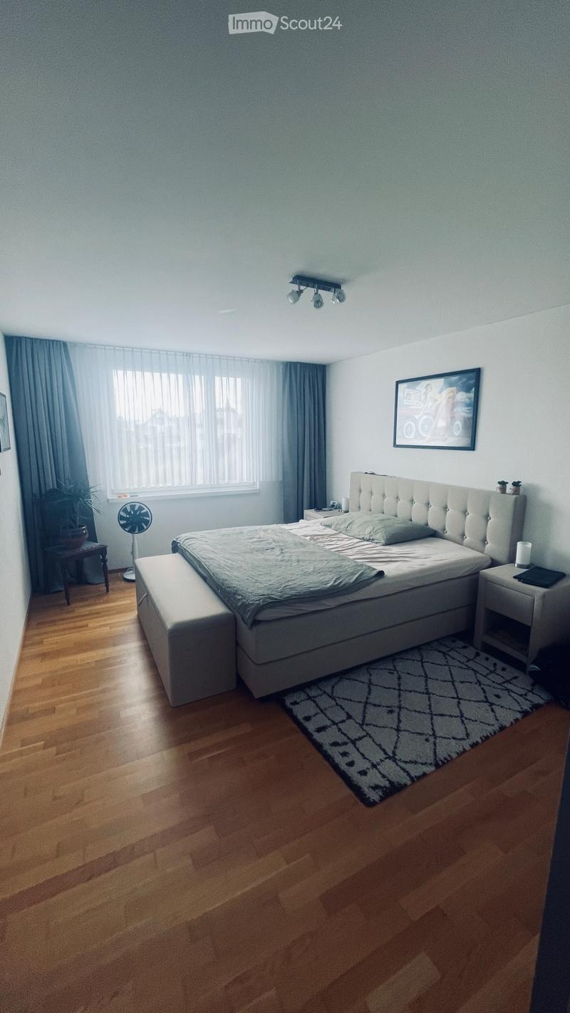 Helle 3.5-Zimmer-Wohnung mit grossem Balkon und Waschturm (4)