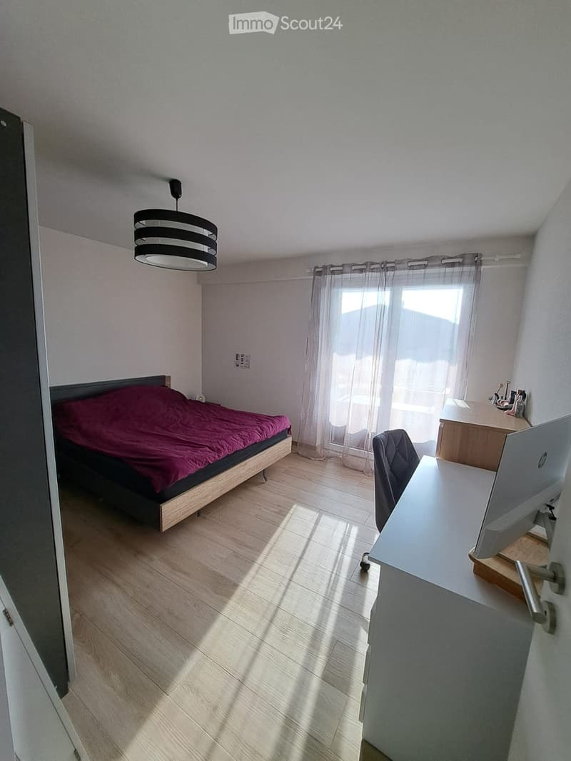 Appart. 2.5 pièces avec grande terrasse plein sud à Cornaux (4)