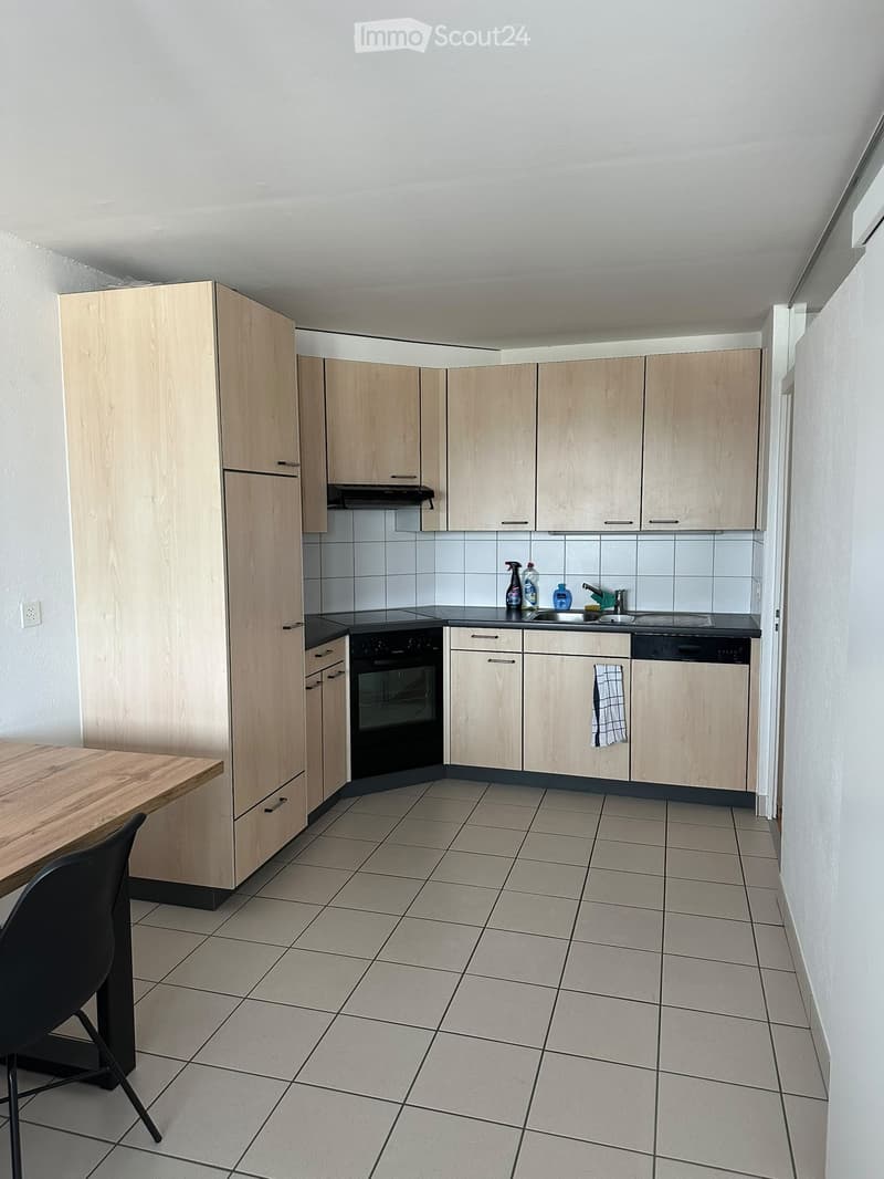 Chambre dans une belle coloc 3,5 pièces à Fribourg (2)