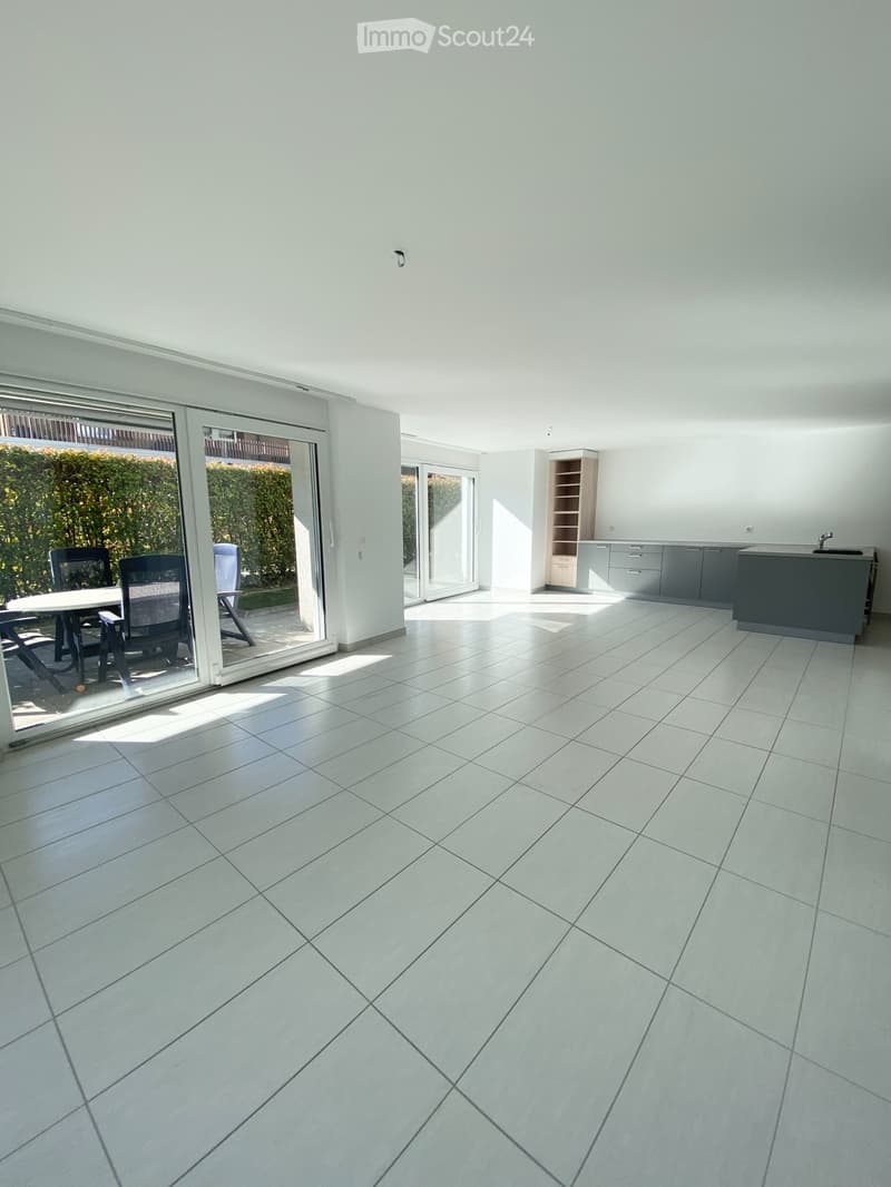 Vétroz - Spacieux apt.4.5 pièces avec pelouse privative (1)
