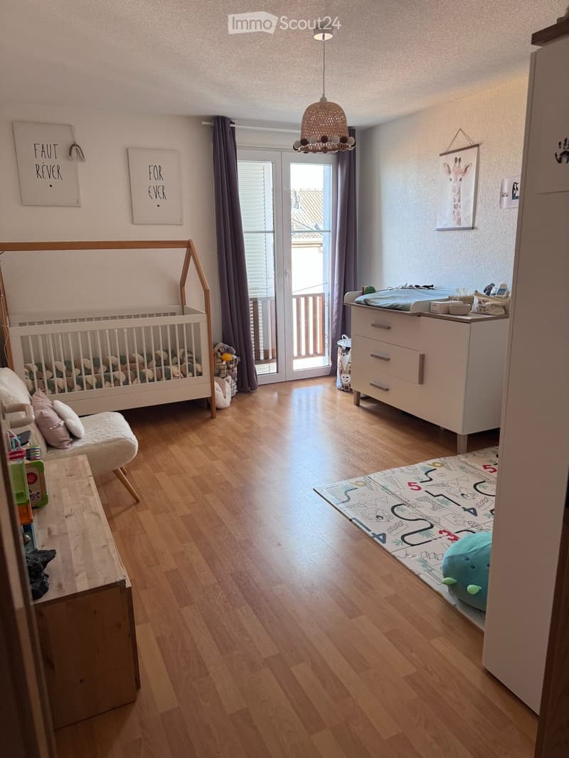 Appartement de 4.5 pièces, 120m2, lumineux avec balcon (5)