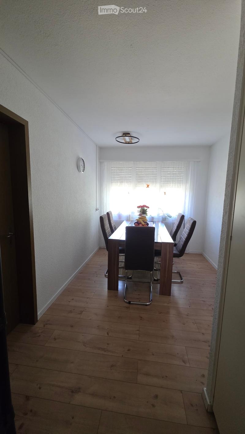 Nachmieter für 4,5-Zimmer-Wohnung ab 1. November gesucht (3)