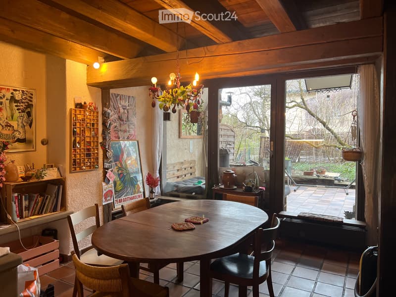 Charmant appartement de 5 pièces dans une ferme rénovée (5)