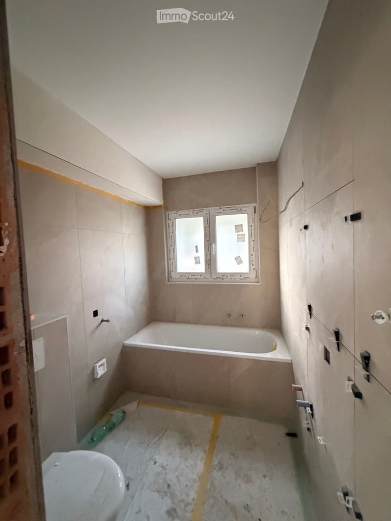 À LOUER À CORIN APPARTEMENT 4,5 PIÈCES ENTIÈREMENT RÉNOVÉ (3)