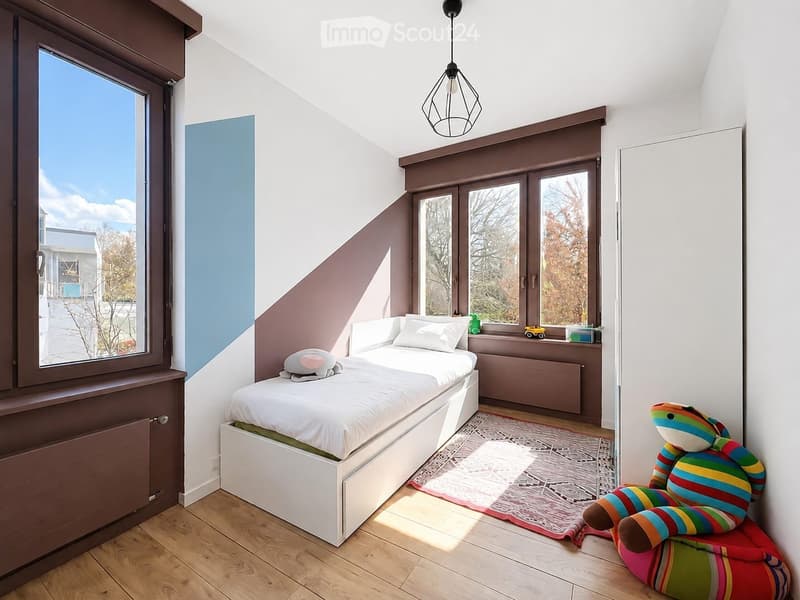 Bedrooms in a big house in chenebourg (2)