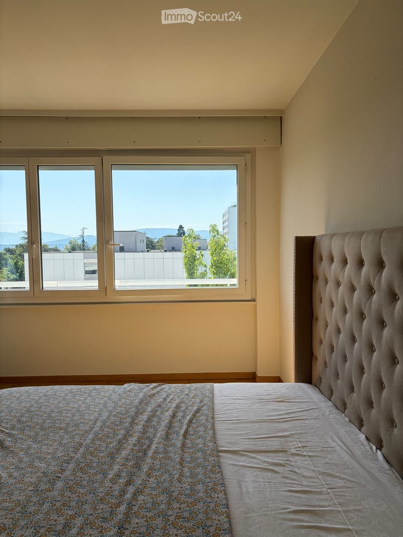 Grande chambre meublée à louer à Versoix charges comprises (2)