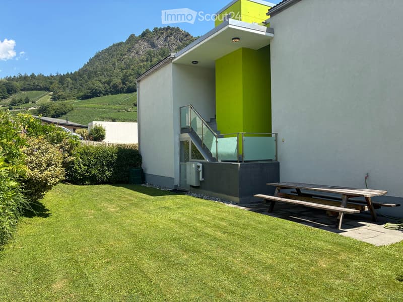 Bel appartement de 2.5 pièces avec grande terrasse à Vuisse (5)