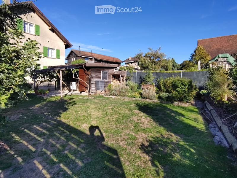 Duplex avec cachet, très lumineux, belle vue, calme, jardin (8)