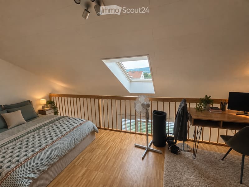Spacieux duplex de 3.5 pièces avec grande mezzanine (3)