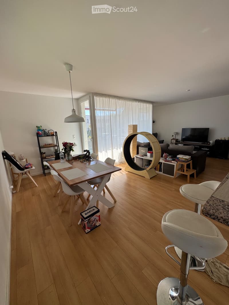 Urgent Appartement 4,5 pièces à louer à Gland, Mauverney (1)
