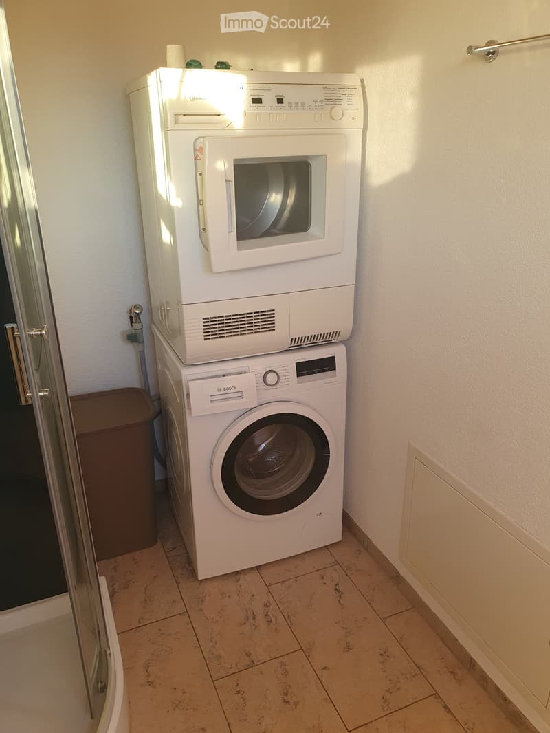 Möblierte Zimmer mit Dusche+WC in WG (5)