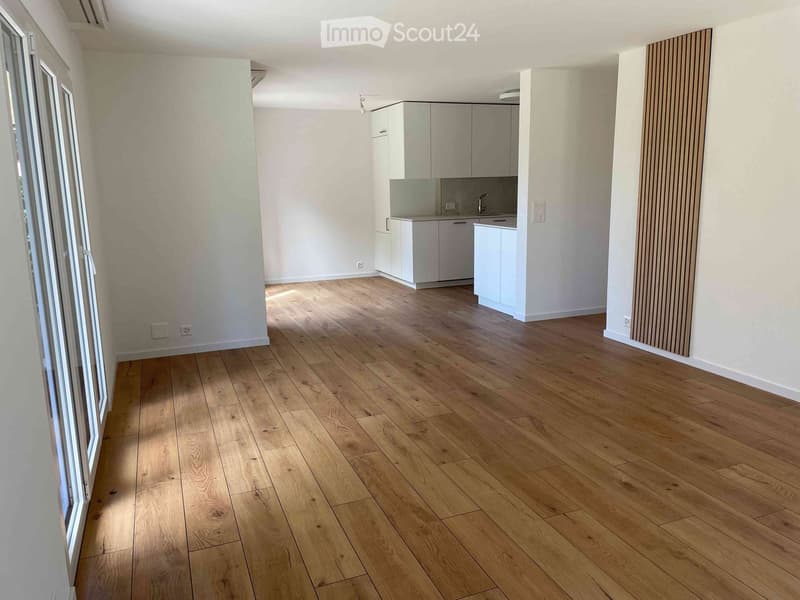 Appartement lumineux de 4,5 pièces au rez-de-chaussée (2)