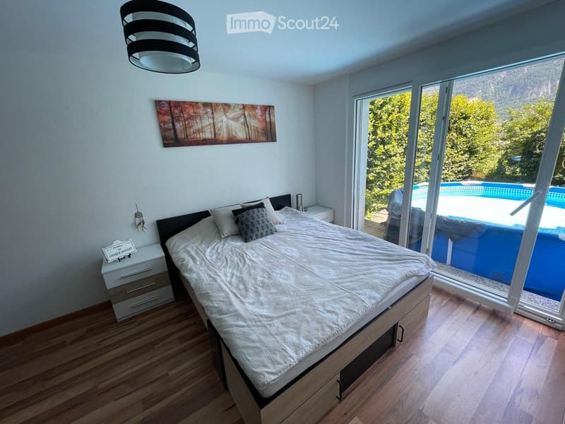 Très bel appartement 2pc 1/2 au rez avec terrasse et pelouse (4)