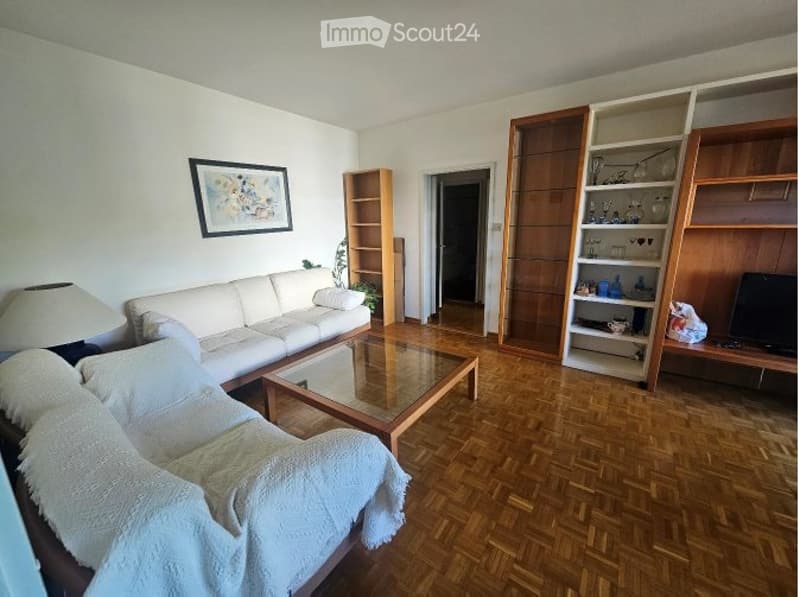 Appartement de 3,5 pièces, 3ème étage, 69 m2, balcon 11 m2 (4)