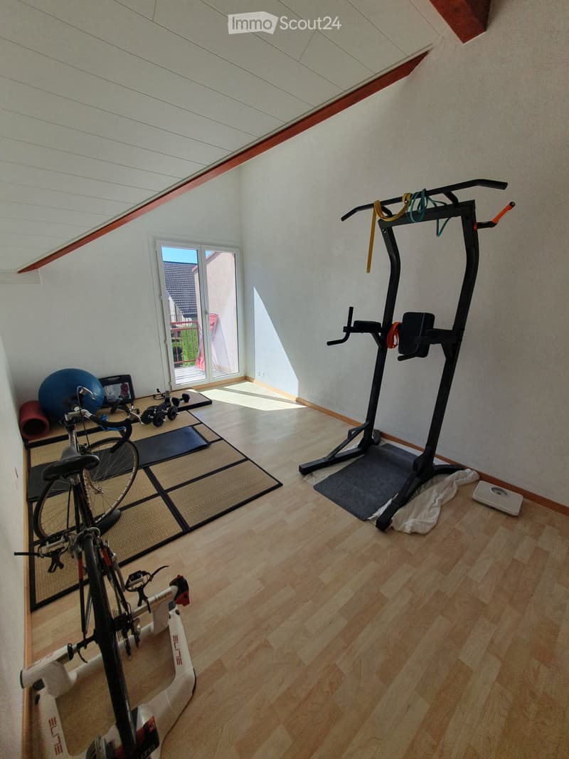 GRANDE CHAMBRE DANS VILLA EN COLOCATION - CHESEAUX/ LAUSANNE (4)