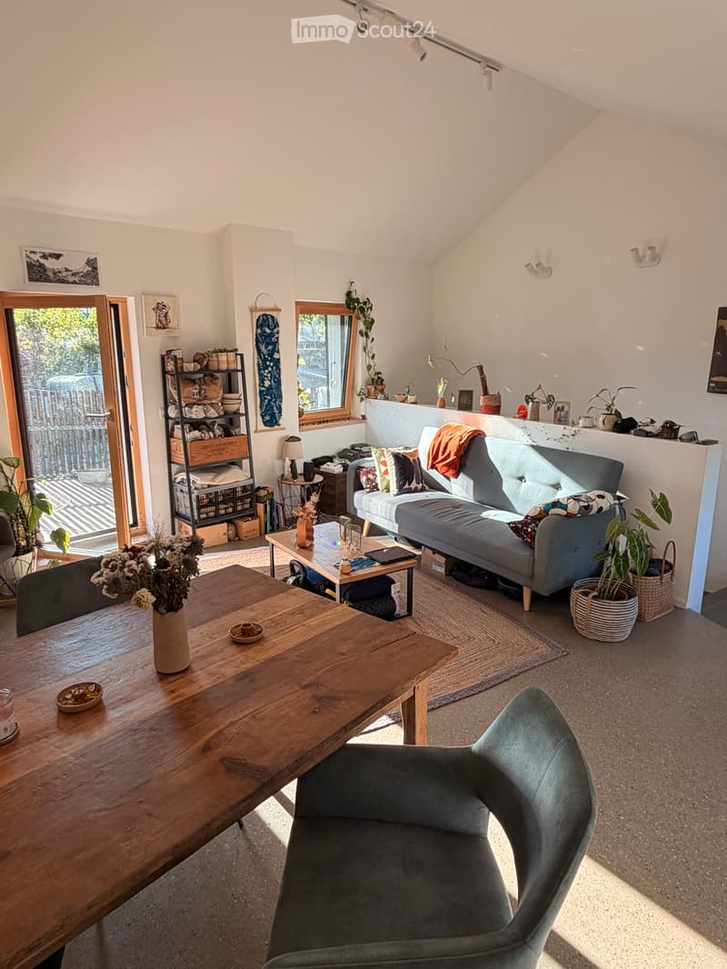 Appartement de 1 chambre et 1 salle de bain. (2)