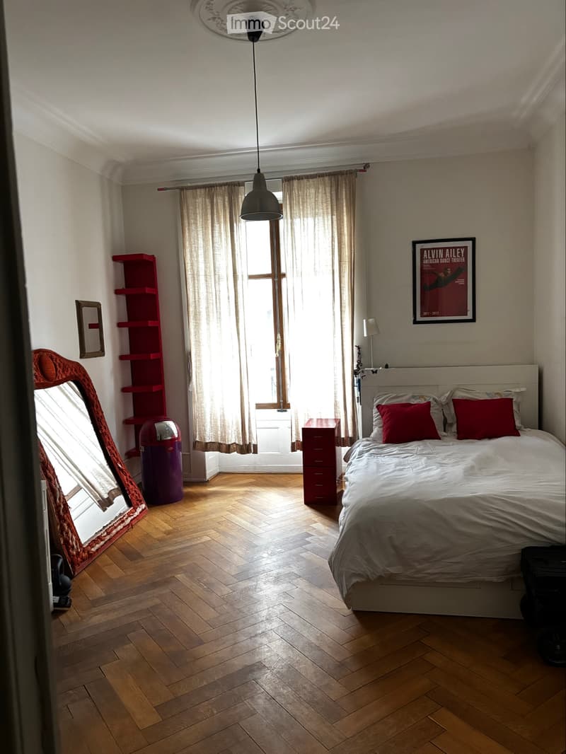 Grande chambre à louer (1)