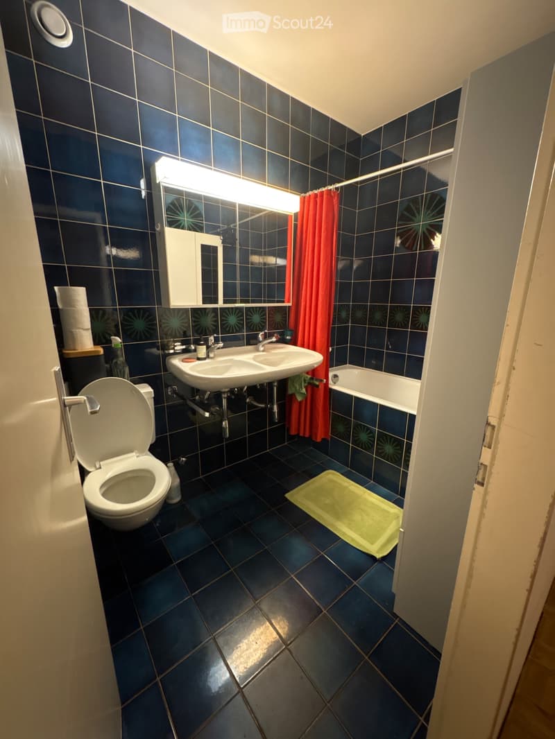 Chambre avec balcon et salle de bain privative (2)