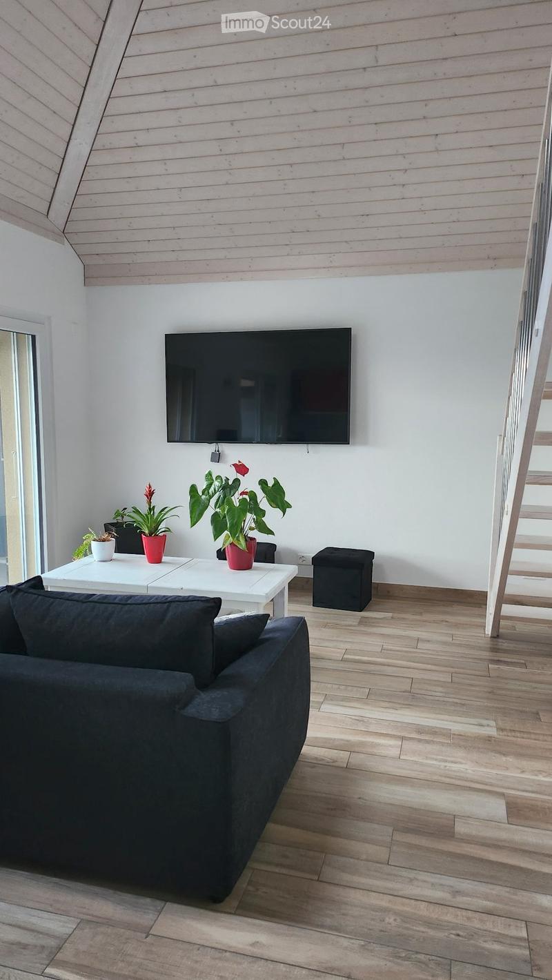 Superbe meublé 2,5 pièces avec mezzanine, balcon et panorama (2)