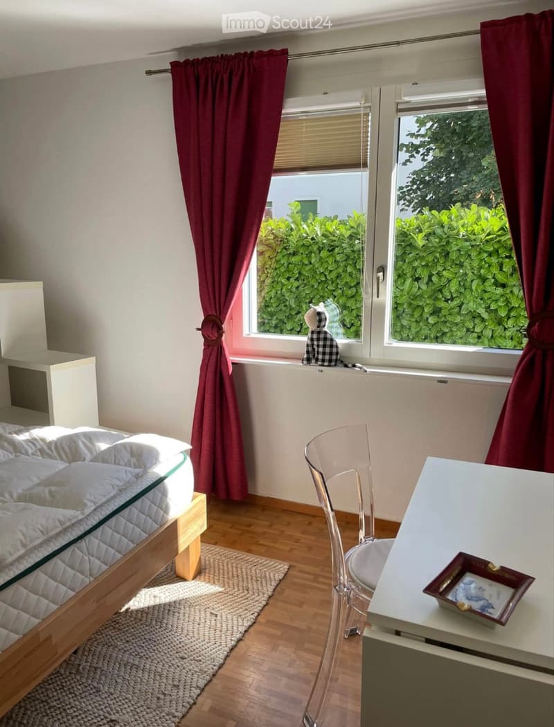 Chambre meublée avec salle de bain privative à Bulle (1)
