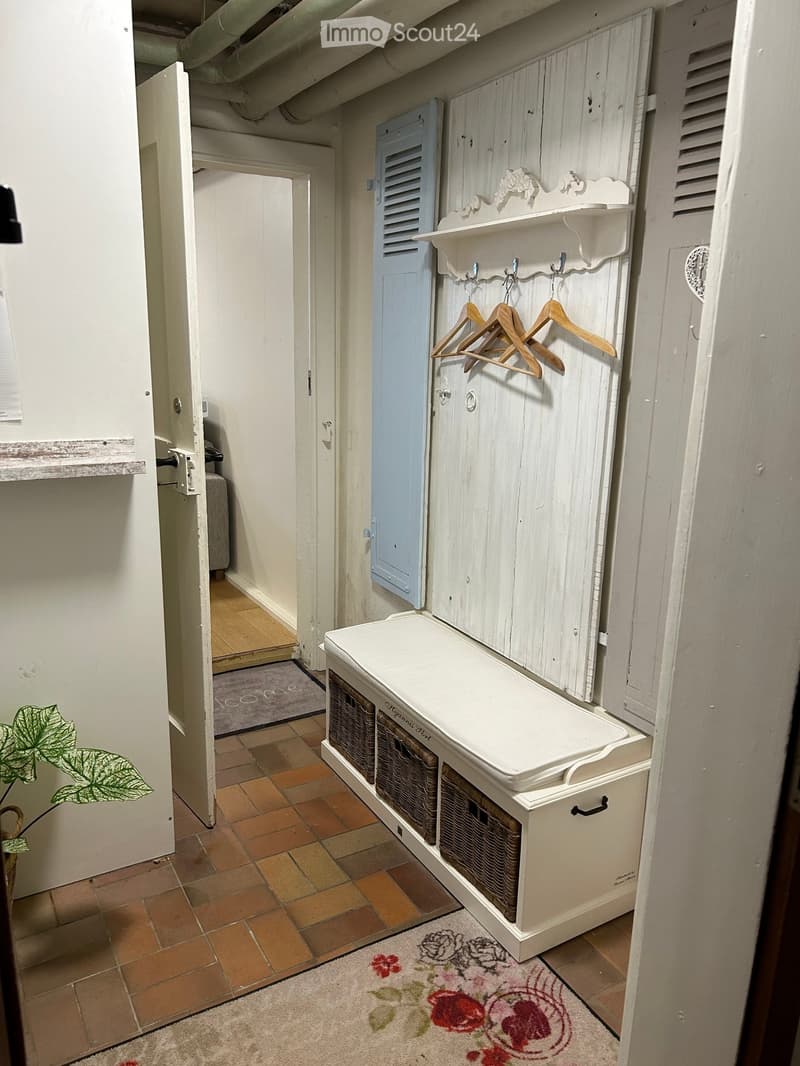 Möblierte Kleinw 30m2 mit 10m2 Sitzplatz. Top Lage! Am Wald! (5)