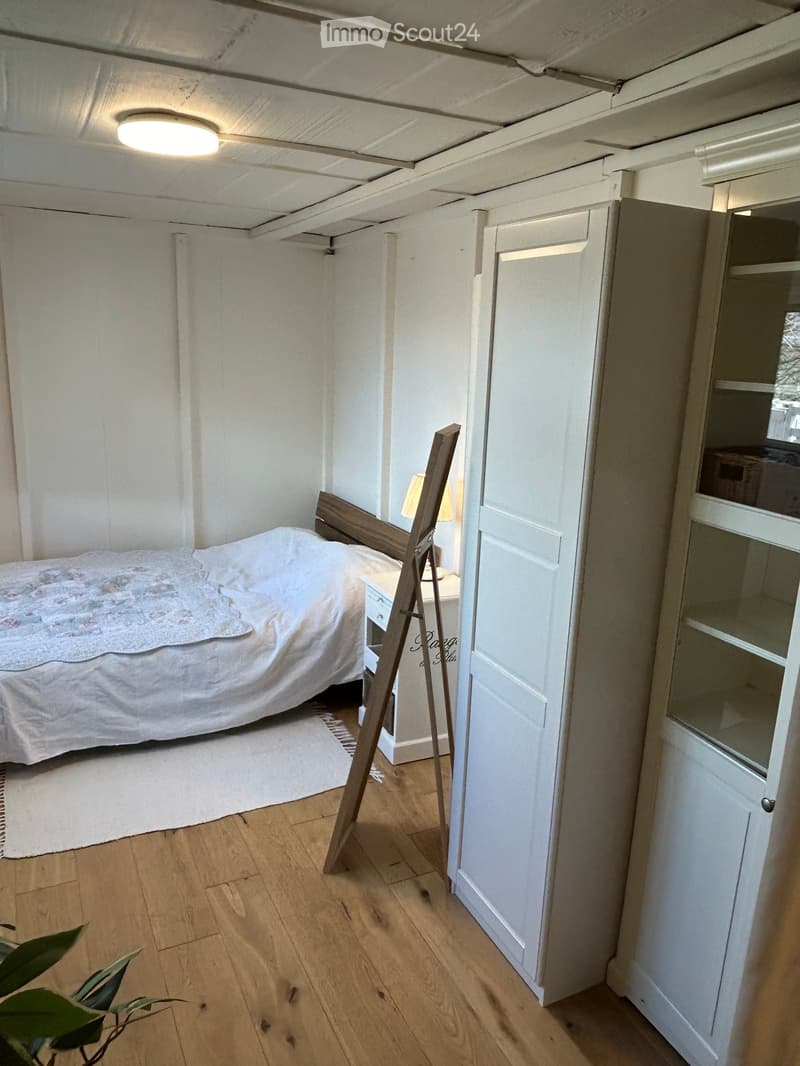 Möblierte Kleinw 30m2 mit 10m2 Sitzplatz. Top Lage! Am Wald! (10)