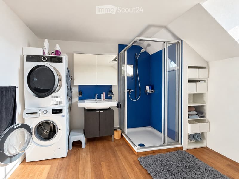 Schöne 4.5-Zimmerwohnung zentral in Langnau (4)