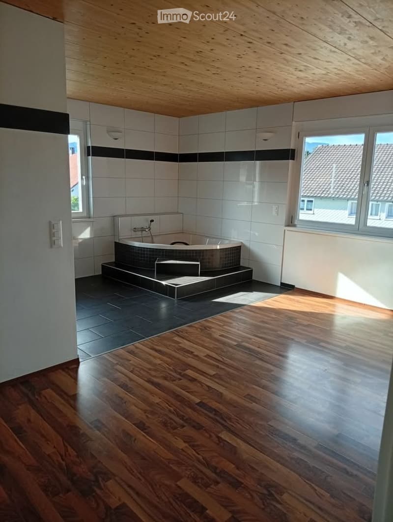 Traumhafte 5.5 Maisonettewohnung per sofort verfügbar (4)