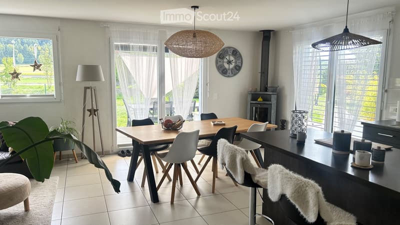 Villa 5,5 pcs avec jardin à Faoug 2850.- A 300m du Lac (2)
