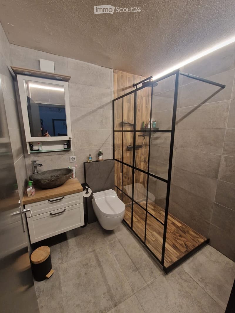 Appartement de 2.5 pièces au bord de l'Areuse (3)