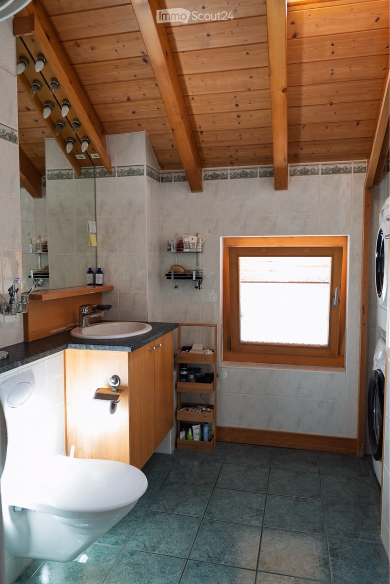 Charmant appartement 2,5 pièces Centre de Troistorrents (5)