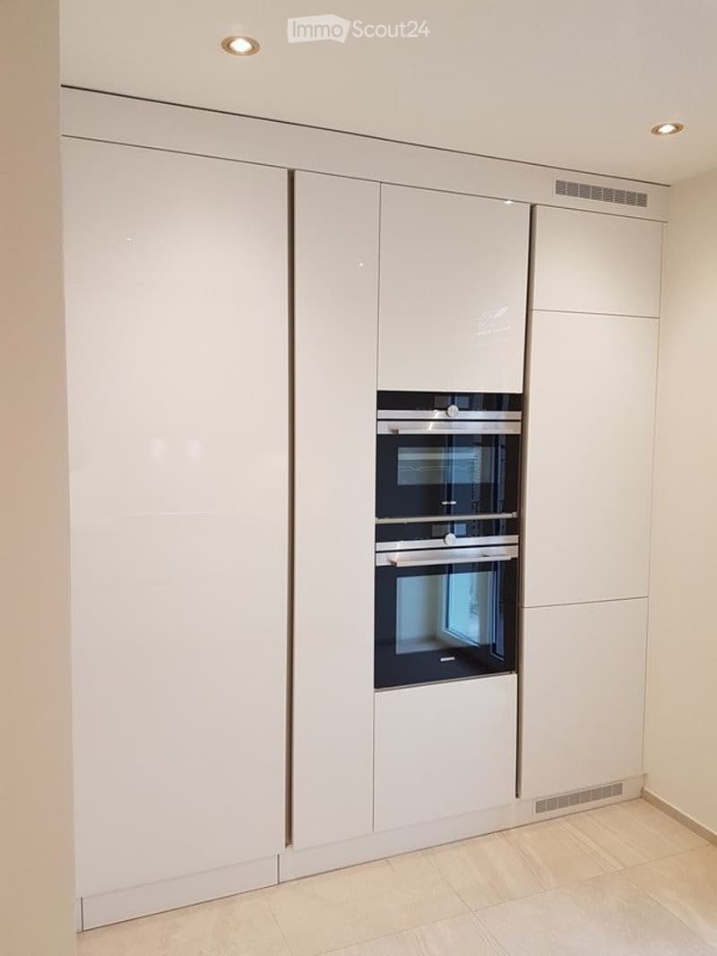 Helle und moderne 4.5 Zimmer-Wohnung im beliebten Kreis 4 (2)