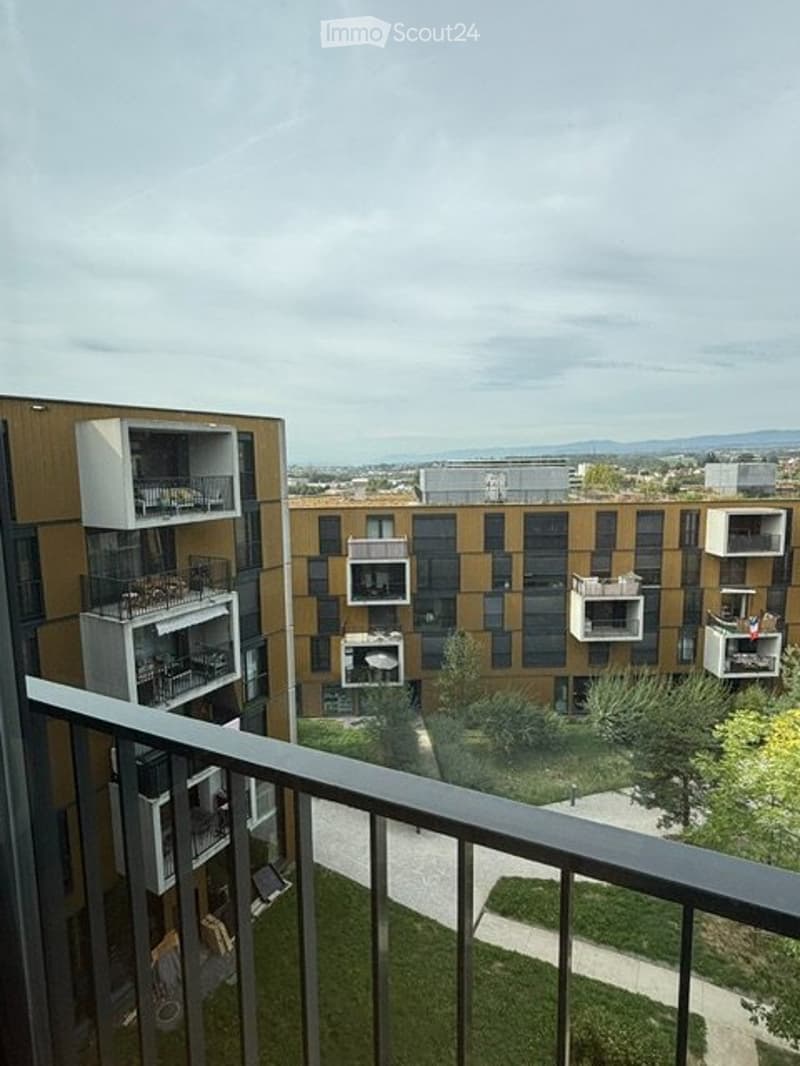 joli 2,5 dans quartier Oassis (8)