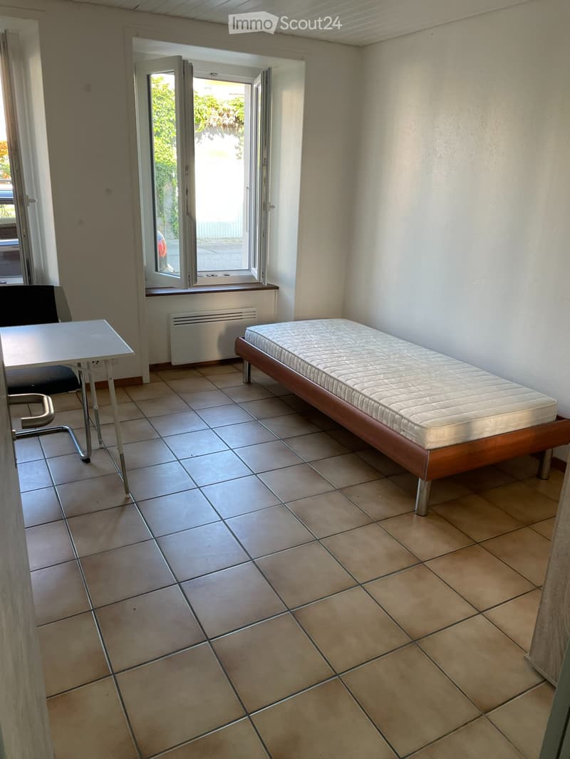 Joli studio à louer (1)