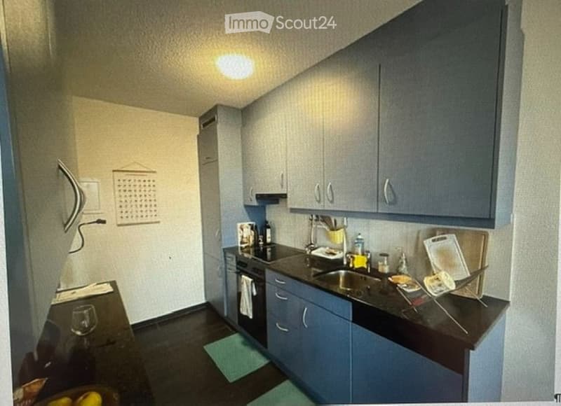 grosse 2.5-Zimmer-Wohnung in Schliern b. Köniz (2)