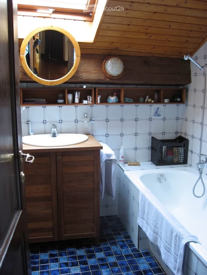 Triplex 5.5 pièces. 146 m² + espace sous combles de 45 m² (3)